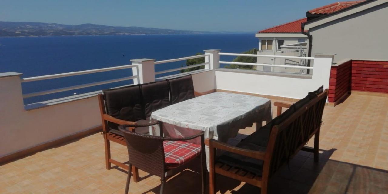 Apartment Kovacic Omiš Eksteriør bilde