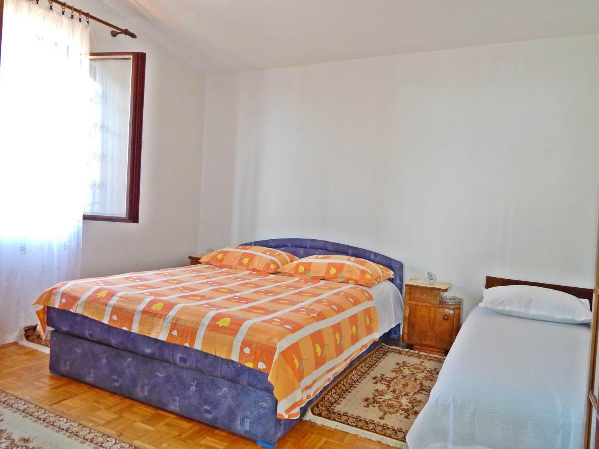 Apartment Kovacic Omiš Eksteriør bilde