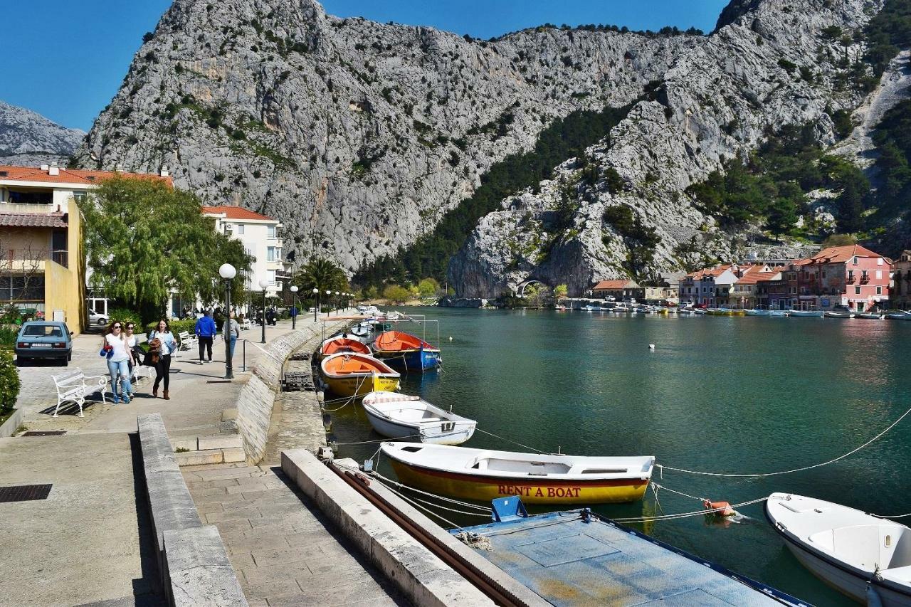 Apartment Kovacic Omiš Eksteriør bilde