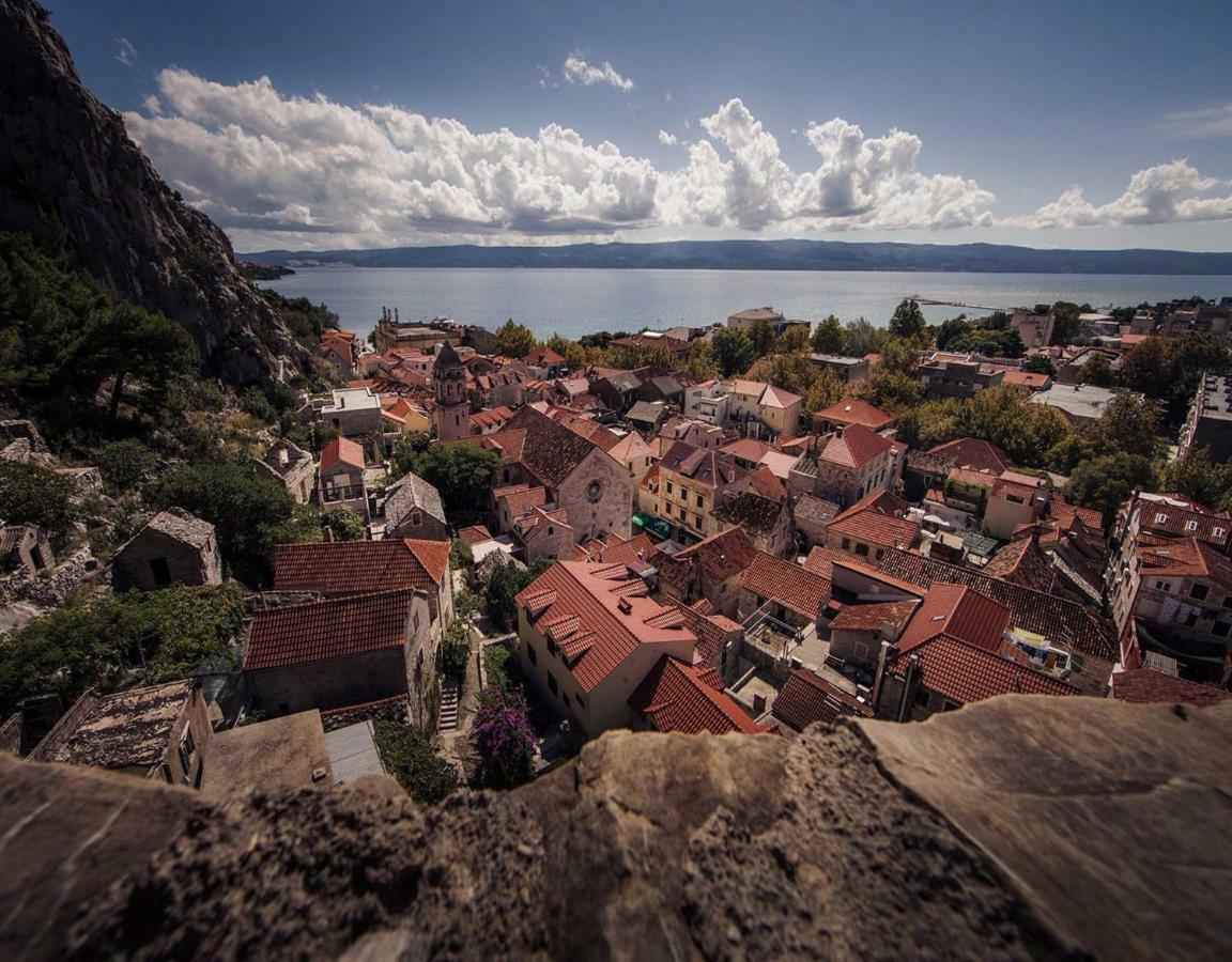 Apartment Kovacic Omiš Eksteriør bilde